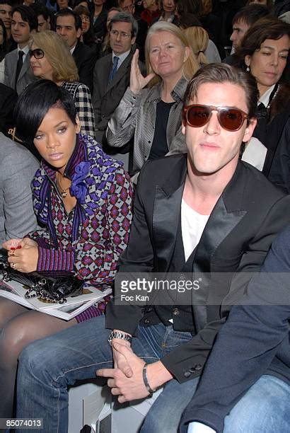 rihanna pfw chanel